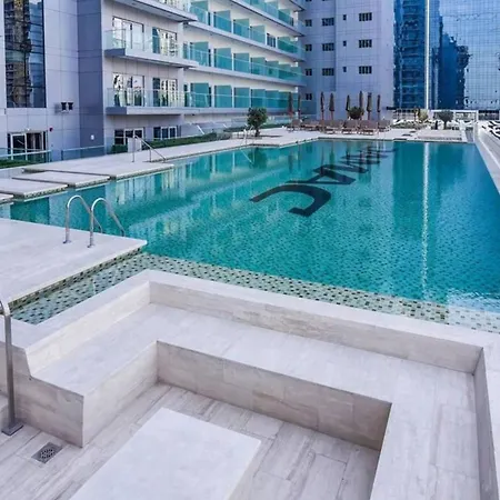Globalstay Damac Majestine Apartments Дубай Екстер'єр фото