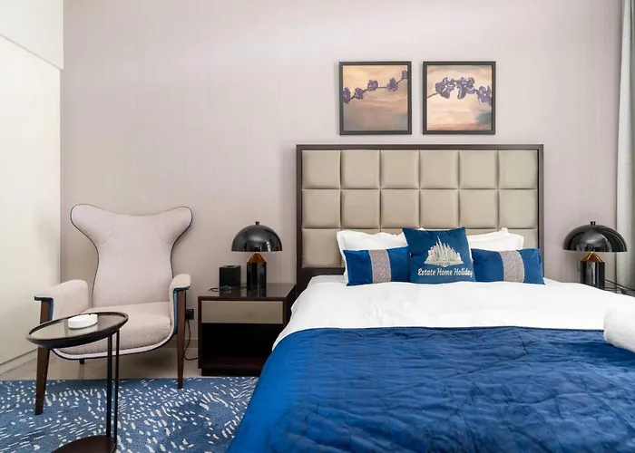 Globalstay Damac Majestine Apartments